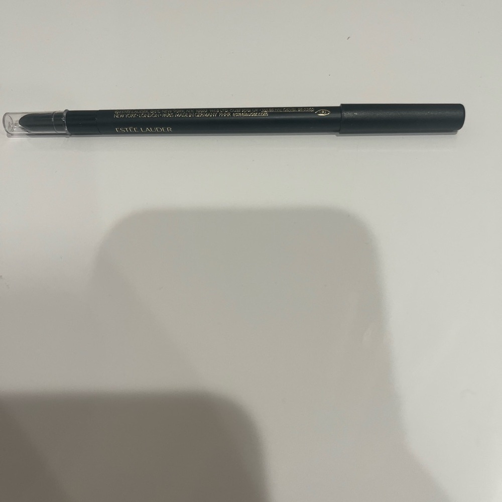 Estee‎ Lauder Black Eyeliner
